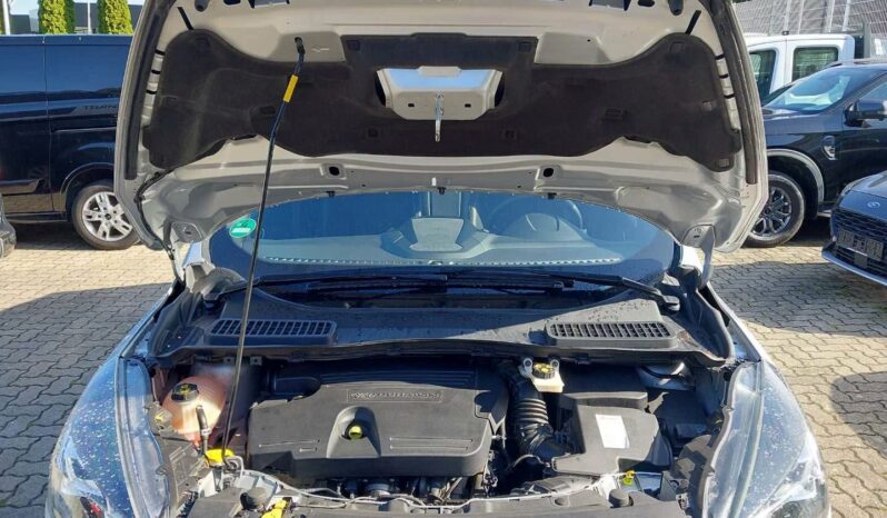 Ford Kuga | 2017 | 150 KM | 1997cm3 | Srebrny full