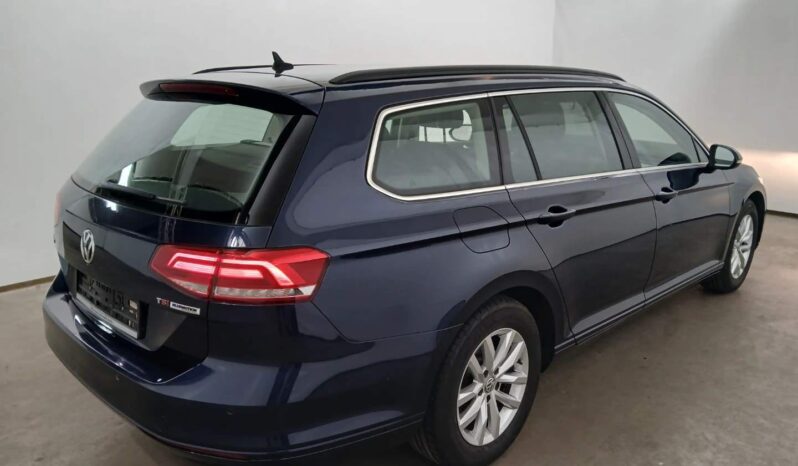 Volkswagen Passat Variant | 2016 | 150 KM | 1395cm3 | Granatowy full