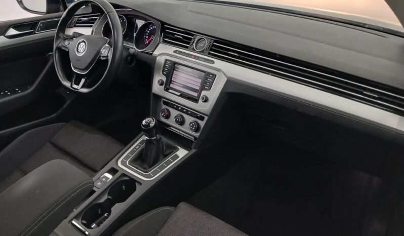 Volkswagen Passat Variant | 2016 | 150 KM | 1395cm3 | Granatowy full
