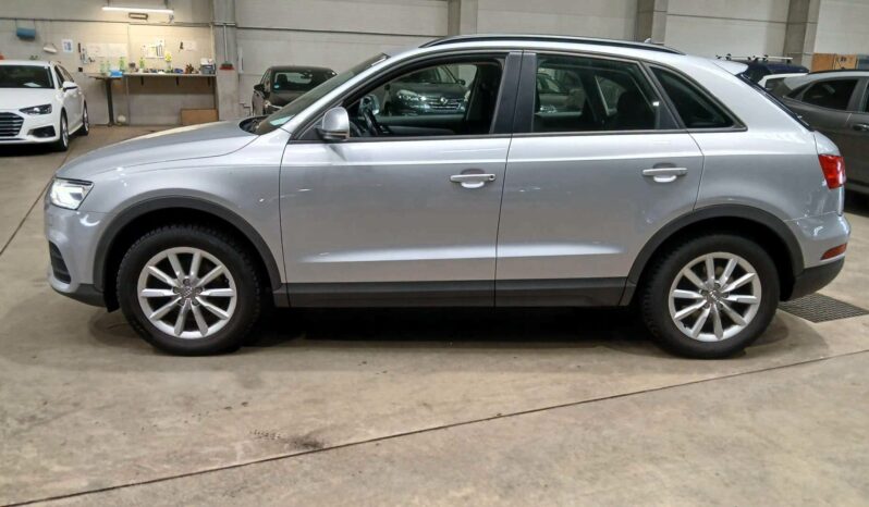 Audi Q3 | 2017 | 125 KM | 1395cm3 | Srebrny full