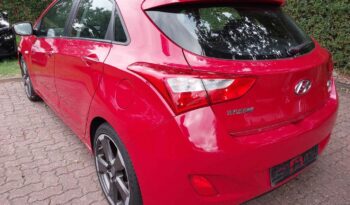 Hyundai i30 | 2015 | 101 KM | 1400cm3 | Czerwony full