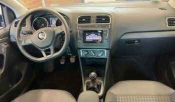 Volkswagen Polo | 2014 | 75 KM | 999cm3 | Niebieski full