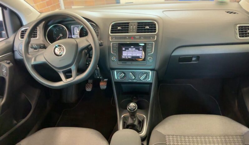 Volkswagen Polo | 2014 | 75 KM | 999cm3 | Niebieski full