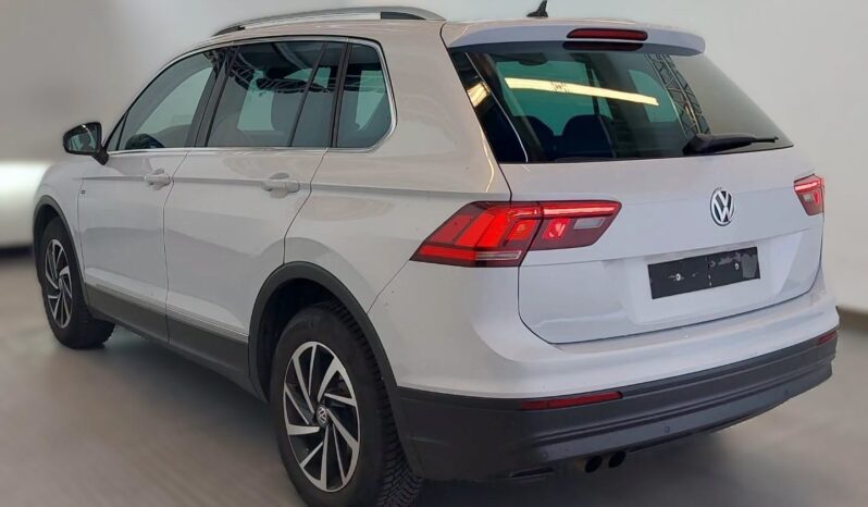 Volkswagen Tiguan | 2018 | 125 KM | 1395cm3 | Biały full