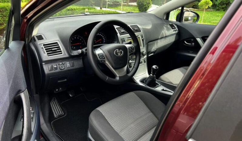 Toyota Avensis | FWD (przód) | Manualna | 147 KM | Bordowy full