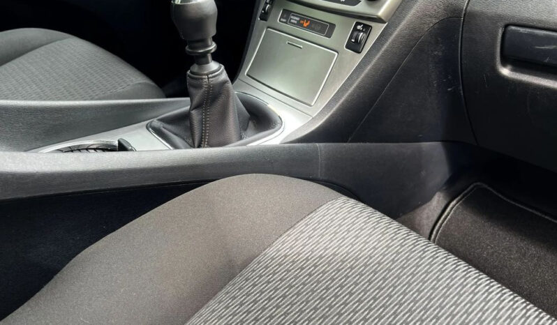 Toyota Avensis | FWD (przód) | Manualna | 147 KM | Bordowy full