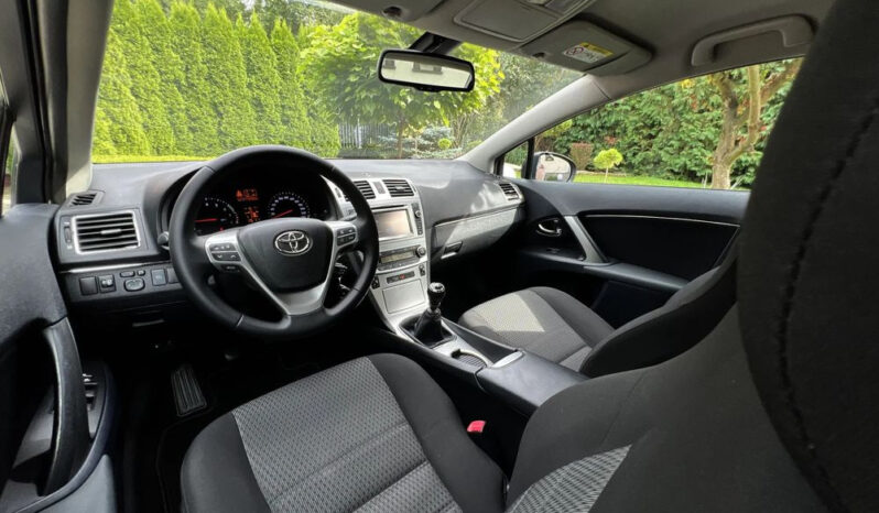 Toyota Avensis | FWD (przód) | Manualna | 147 KM | Bordowy full
