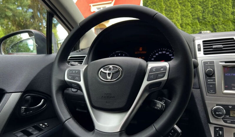 Toyota Avensis | FWD (przód) | Manualna | 147 KM | Bordowy full