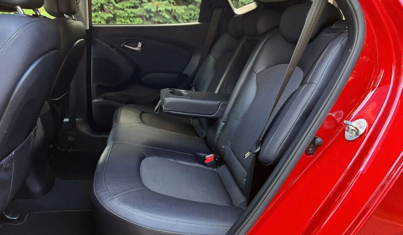 Hyundai ix35 | FWD (przód) | Manualna | 135 KM | Czerwony full