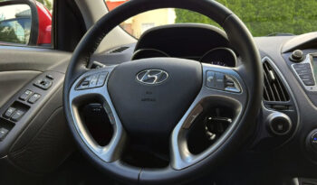 Hyundai ix35 | FWD (przód) | Manualna | 135 KM | Czerwony full
