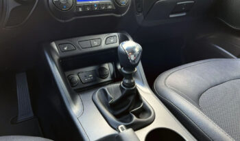 Hyundai ix35 | FWD (przód) | Manualna | 135 KM | Czerwony full