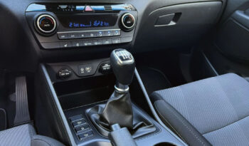 Hyundai Tucson | FWD (przód) | Manualna | 132 KM | Czarny full