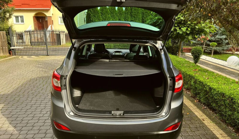 Hyundai ix35 | FWD (przód) | Manualna | 135 KM | Szary full