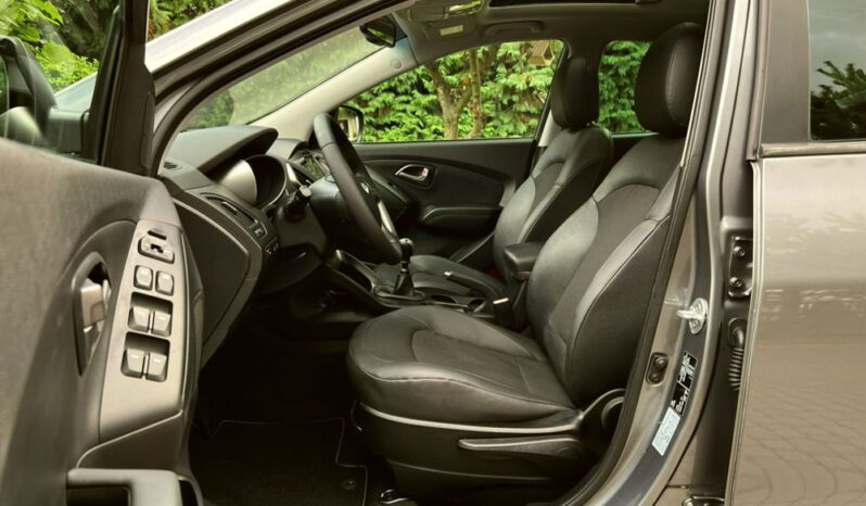 Hyundai ix35 | FWD (przód) | Manualna | 135 KM | Szary full