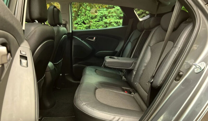 Hyundai ix35 | FWD (przód) | Manualna | 135 KM | Szary full