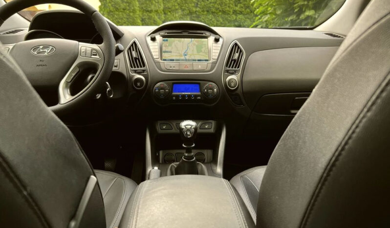 Hyundai ix35 | FWD (przód) | Manualna | 135 KM | Szary full