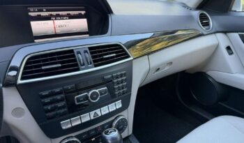 Mercedes-Benz Klasa C | 4×4 (stały) | Automatyczna | 204 KM | Srebrny full
