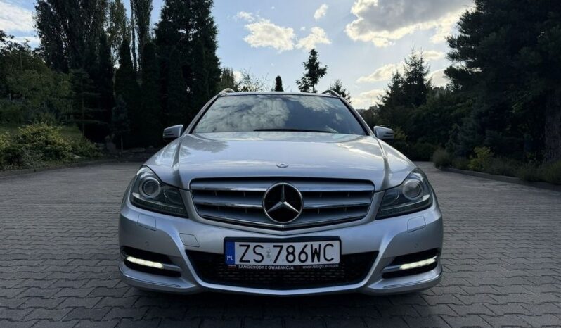 Mercedes-Benz Klasa C | 4×4 (stały) | Automatyczna | 204 KM | Srebrny full