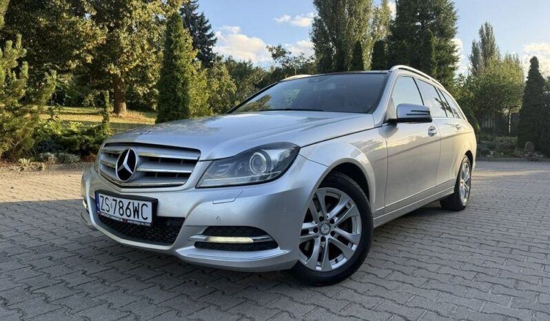 Mercedes-Benz Klasa C | 4×4 (stały) | Automatyczna | 204 KM | Srebrny full