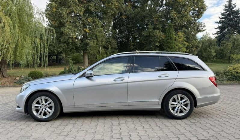 Mercedes-Benz Klasa C | 4×4 (stały) | Automatyczna | 204 KM | Srebrny full