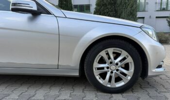 Mercedes-Benz Klasa C | 4×4 (stały) | Automatyczna | 204 KM | Srebrny full