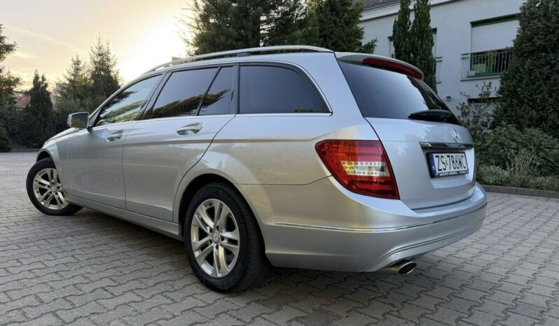 Mercedes-Benz Klasa C | 4×4 (stały) | Automatyczna | 204 KM | Srebrny full