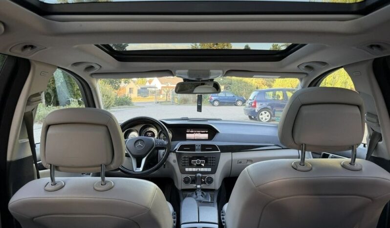 Mercedes-Benz Klasa C | 4×4 (stały) | Automatyczna | 204 KM | Srebrny full