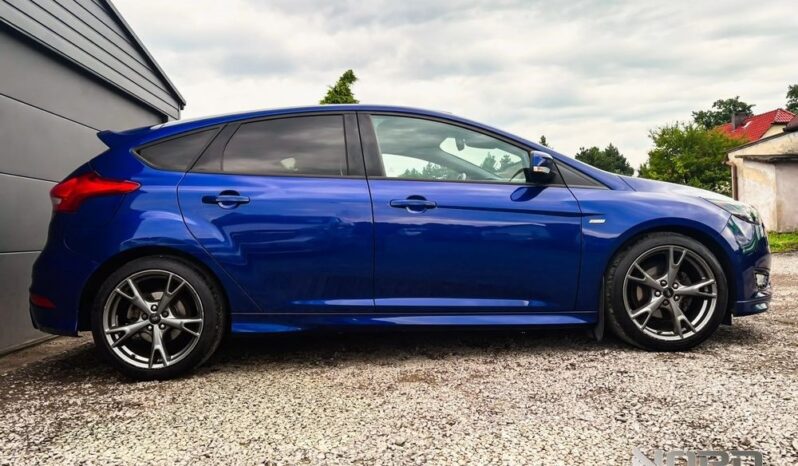 Ford Focus | FWD (przód) | Manualna | 125 KM | Granatowy full