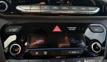 Hyundai IONIQ | FWD (przód) | Automatyczna | 141 KM | Biały full