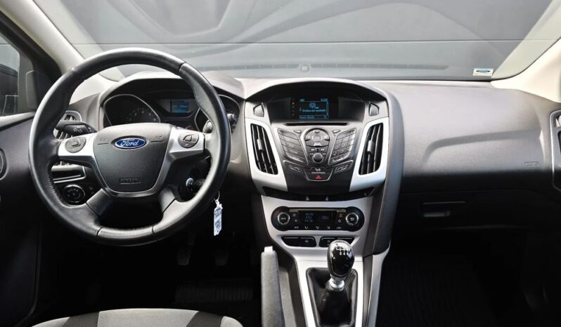 Ford Focus | FWD (przód) | Manualna | 125 KM | Czarny full