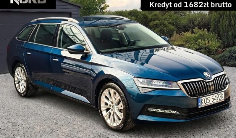 Skoda Superb | 4X4 (Doł. Ręcznie) | Automatyczna | 280 Km | Granatowy