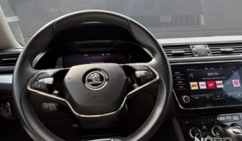 Skoda Superb | 4×4 (doł. ręcznie) | Automatyczna | 280 KM | Granatowy full