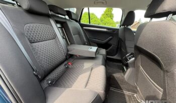 Skoda Superb | 4×4 (doł. ręcznie) | Automatyczna | 280 KM | Granatowy full