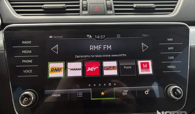 Skoda Superb | 4×4 (doł. ręcznie) | Automatyczna | 280 KM | Granatowy full
