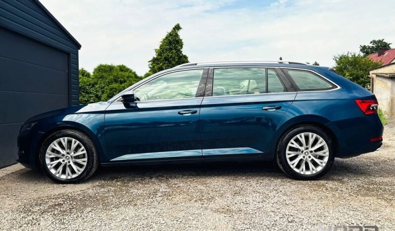Skoda Superb | 4×4 (doł. ręcznie) | Automatyczna | 280 KM | Granatowy full