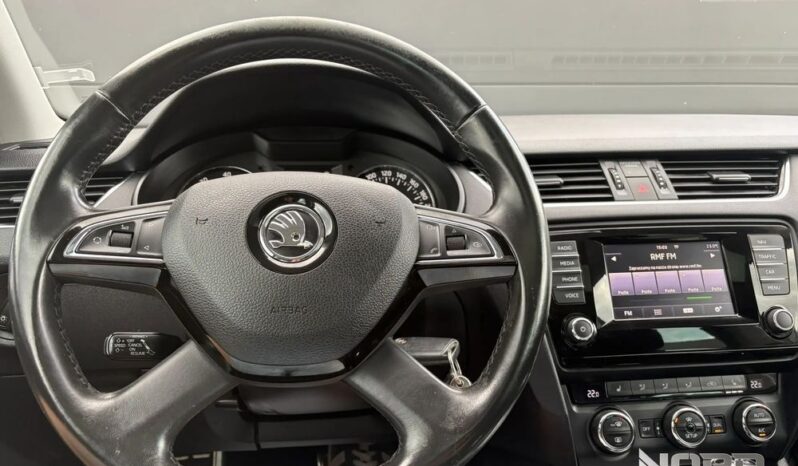 Skoda Octavia | 4×4 (stały) | Automatyczna | 180 KM | Czarny full