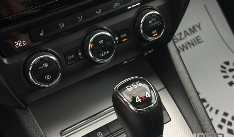 Skoda Octavia | 4×4 (stały) | Automatyczna | 180 KM | Czarny full