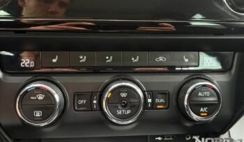 Skoda Octavia | 4×4 (stały) | Automatyczna | 180 KM | Czarny full