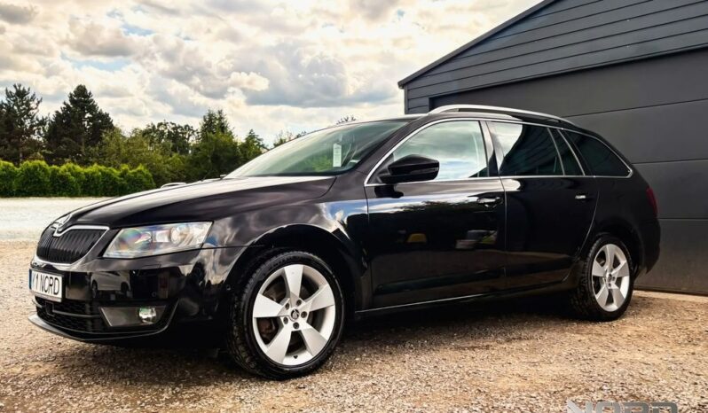 Skoda Octavia | 4×4 (stały) | Automatyczna | 180 KM | Czarny full