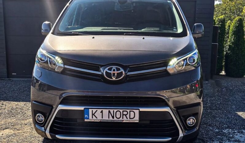 Toyota ProAce | FWD (przód) | Manualna | 95 KM | Szary full