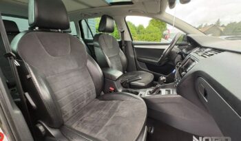 Skoda Octavia | 4×4 (stały) | Automatyczna | 180 KM | Czarny full