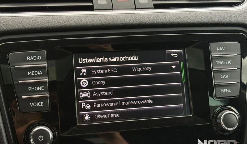 Skoda Octavia | 4×4 (stały) | Automatyczna | 180 KM | Czarny full