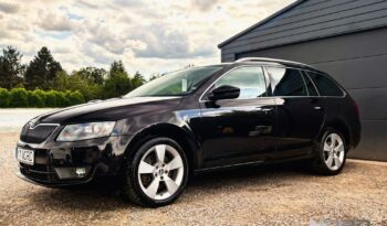 Skoda Octavia | 4×4 (stały) | Automatyczna | 180 KM | Czarny full