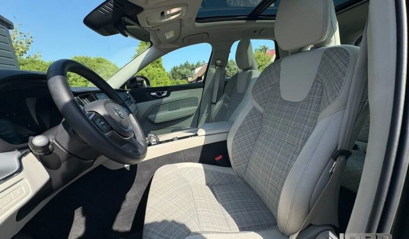 Volvo XC 60 | 4×4 (stały) | Automatyczna | 350 KM | Czarny full