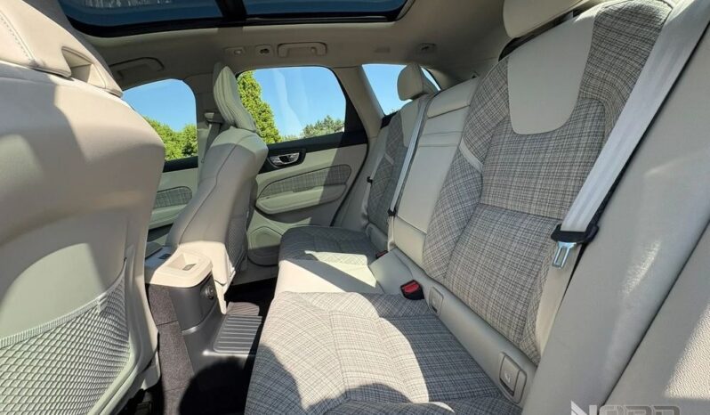 Volvo XC 60 | 4×4 (stały) | Automatyczna | 350 KM | Czarny full