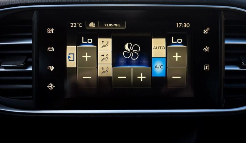 Peugeot 308 | FWD (przód) | Automatyczna | 120 KM | Czarny full