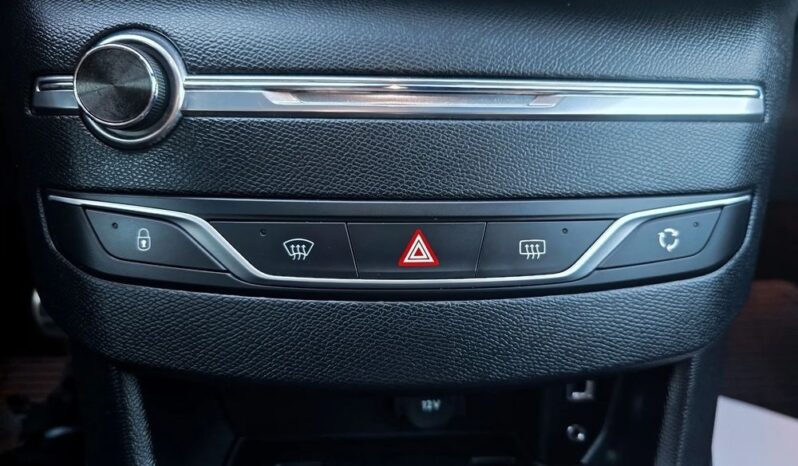Peugeot 308 | FWD (przód) | Automatyczna | 120 KM | Czarny full