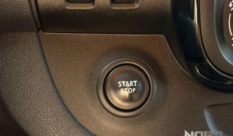 Opel Vivaro | FWD (przód) | Manualna | 125 KM | Czarny full