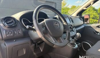 Opel Vivaro | FWD (przód) | Manualna | 125 KM | Czarny full