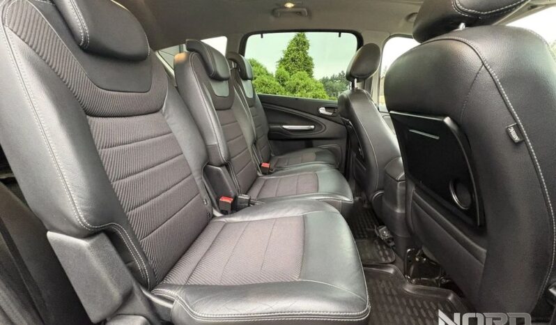 Ford S-Max | FWD (przód) | Manualna | 140 KM | Czarny full
